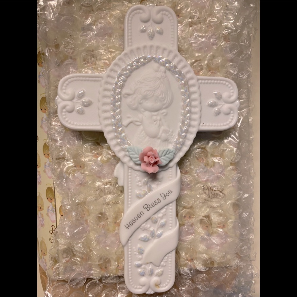 Precious Moments Heaven Bless You Cross (girl)